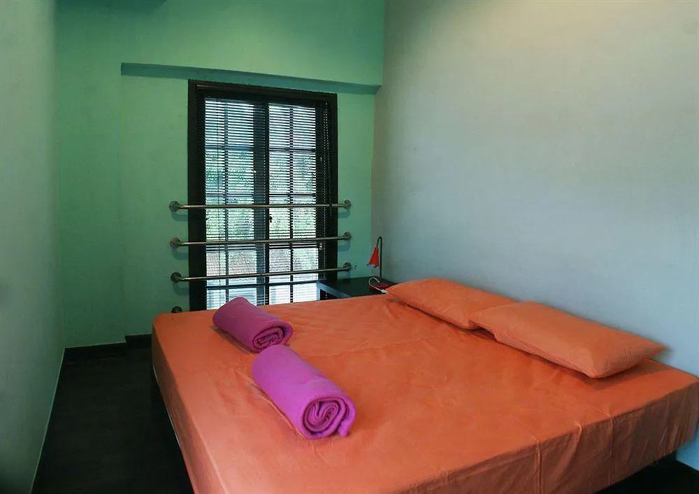 Travel Hub Guesthouse Kuala Lumpur Hostel